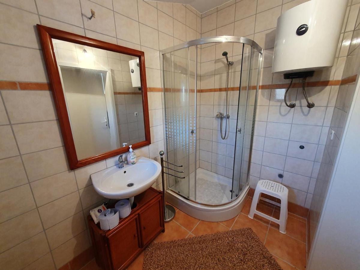 Private Accommodation Kanegra Umago Esterno foto